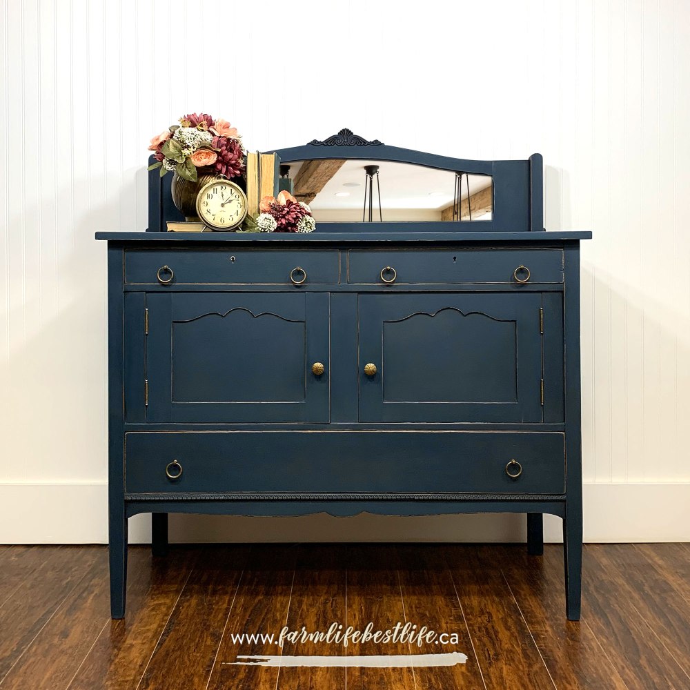 Hall/Storage Cabinet/Buffet in Liquorice with Mirrored Backsplash