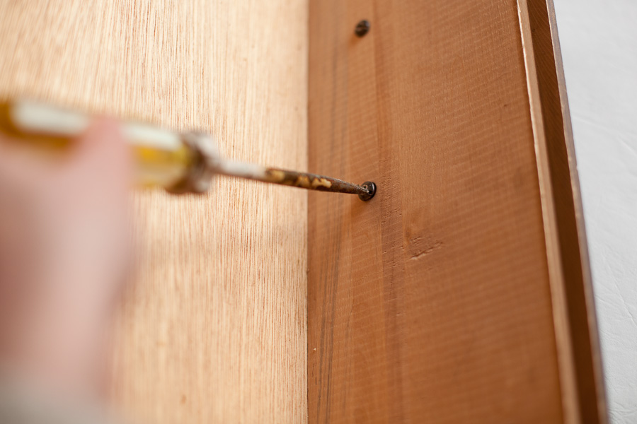 Surface Preparation Tutorial #DIY #furniturepainting #surfaceprep #tutorial #videotutorial - www.countrychicpaint.com/blog
