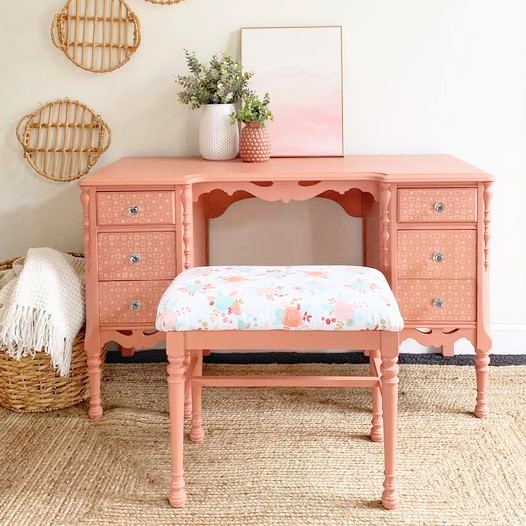 Desk/Vanity with Upholstered Stool in Peachy Keen
