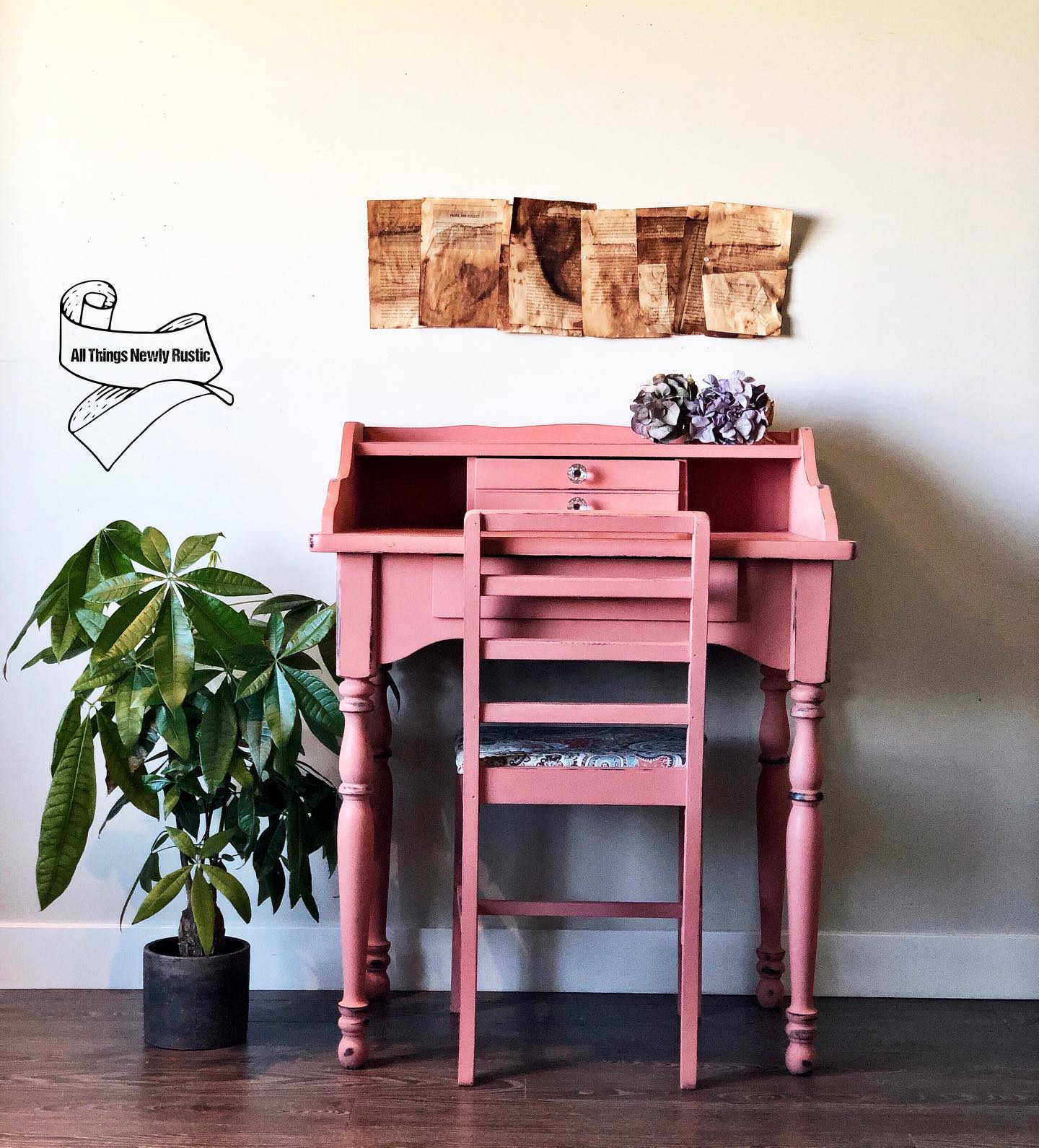 Childrens Desk and Chair in Peachy Keen